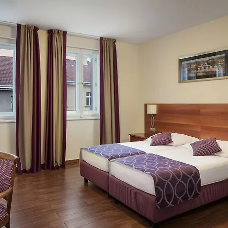Galileo 4* Prague