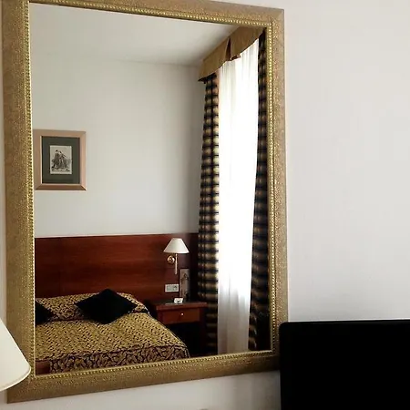 Galileo 4* Prague