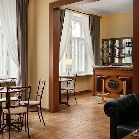 غاليليو فندق براغ