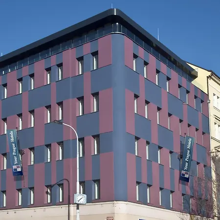 غاليليو فندق براغ